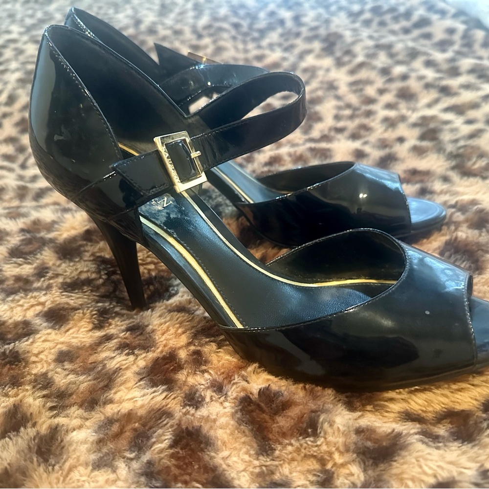 Ralph Lauren Classic Black Patent Heels - Women's Dress Sandals Size 9 Medium